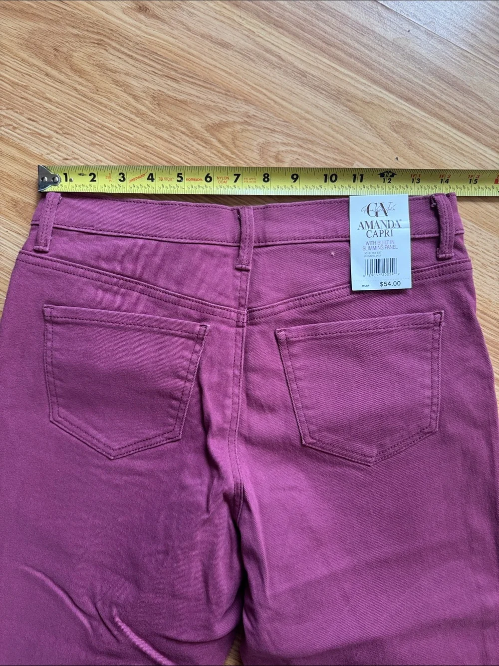 Gloria Vanderbilt 21” ‘Amanda’ Midrise Capris in Plum 🔅 Size 4